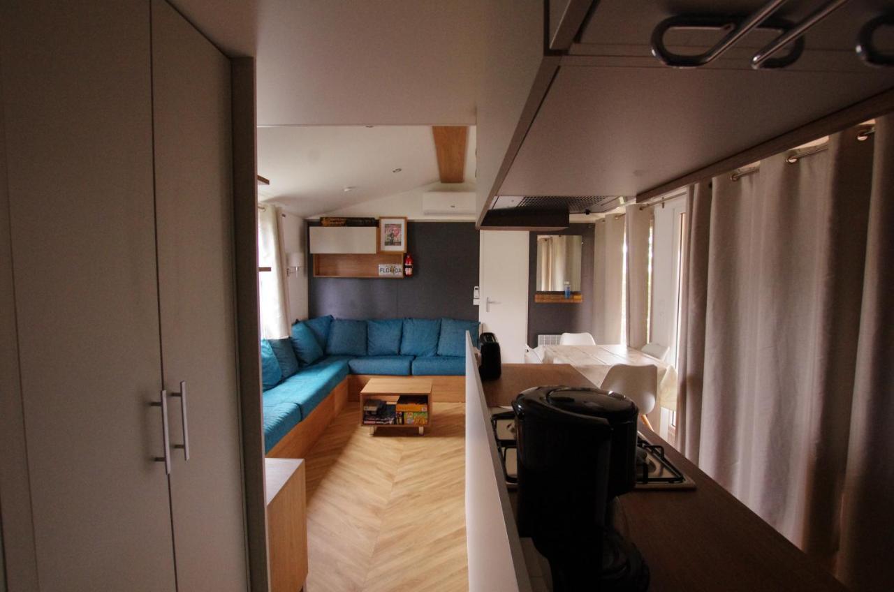 Mobil Home 3 Chambres 2 Salle De Bain 2 Wc Camping 4 Stars Les Charmettes Parcelle Privee Prestige Les Mathes Exterior photo